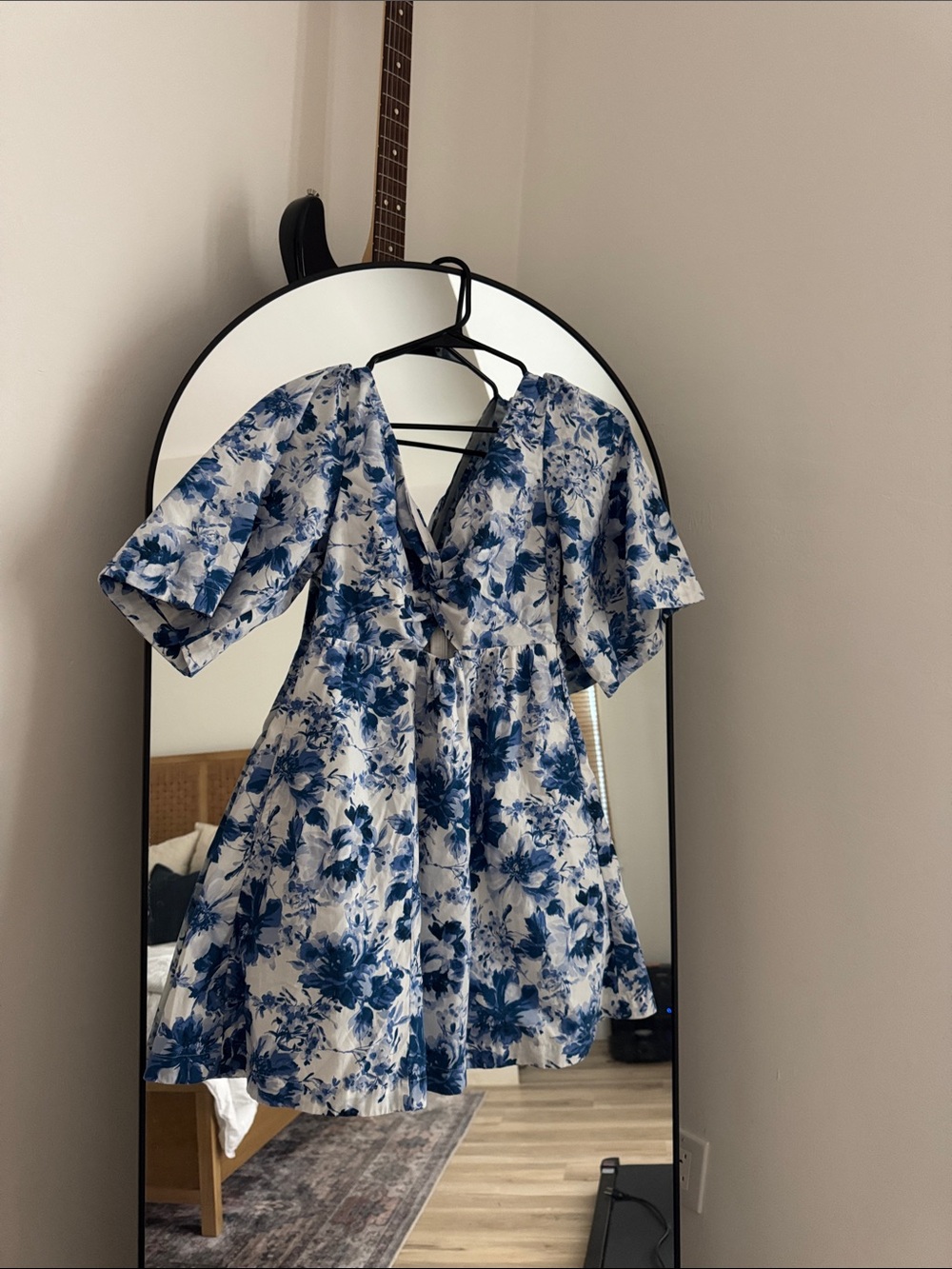 Abercrombie & Fitch White and Blue Floral Short Dress
